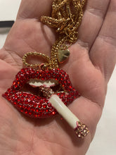 Load image into Gallery viewer, šLips & Cigarette Smoking Necklace
