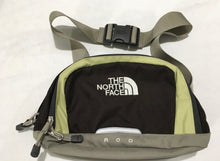 Load image into Gallery viewer, 💚 vintage THE NORTH FACE “Roo” Fanny Pack! Unisex