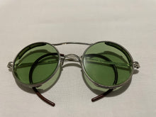 Load image into Gallery viewer, šAO AMERICAN OPTICAL SUNGLASSES #AOZ87 *Unisex Green Glass Frames*
