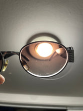 Load image into Gallery viewer, 𤩠Vintage GLORIA VANDERBILT SUNGLASSES!