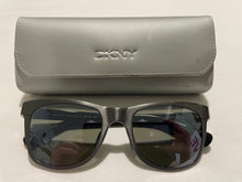 Load image into Gallery viewer, 🇯🇵DKNY Donna Karan SUNGLASSES #9602S unisex Titanium Frames *Made in JAPAN*