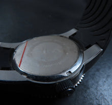 Load image into Gallery viewer, 🏀Rare FILA WATCH! Steel 43mm Case w/ Silicone Band!