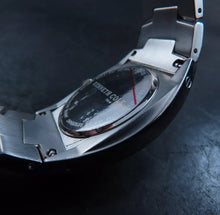 Load image into Gallery viewer, 🤎KENNETH COLE WATCH “New York” 41mm Large Stainless Steel