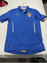 Load image into Gallery viewer, 🇮🇹 Puma ITALY Soccer Jersey *Adult Medium*