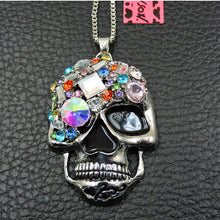 Load image into Gallery viewer, 💀Skull Necklace by: Betsey Johnson