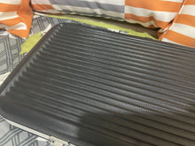 Load image into Gallery viewer, ♠️Rare! HUGO BOSS 500 Piece POKER CHIP SET!
