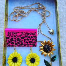 Load image into Gallery viewer, 🌻 Sunflower Necklace/Pin &amp; Earrings
