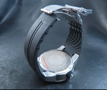 Load image into Gallery viewer, 🏀Rare FILA WATCH! Steel 43mm Case w/ Silicone Band!
