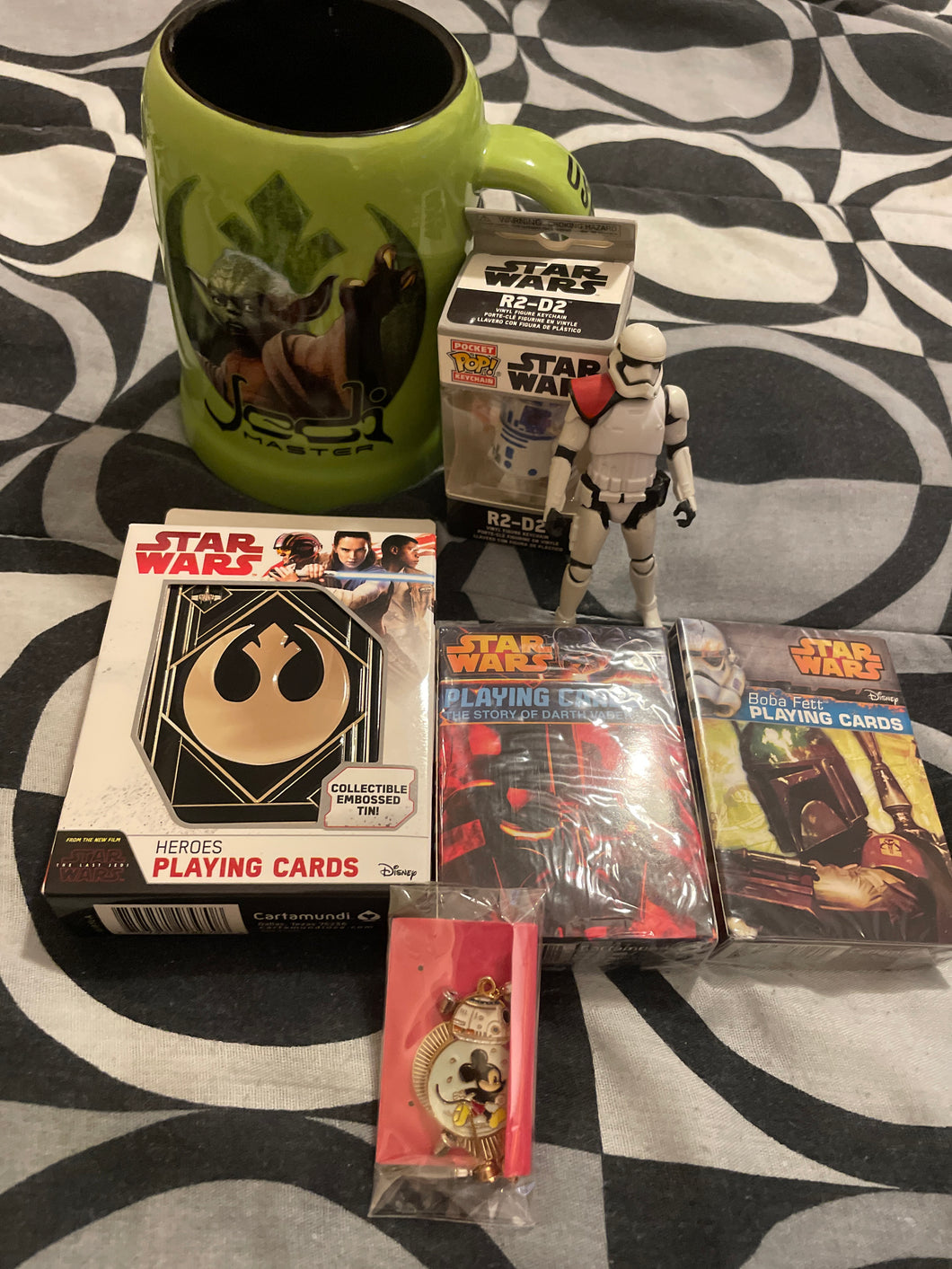 ⚔️ STARS WARS COLLECTION! Mug, Playing Cards, Keychain, Earrings & Storm Trooper
