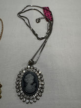 Load image into Gallery viewer, 🫖 3x women’s CAMEO STYLE NECKLACES + EARRINGS! Free Shipping! 🙂
