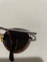 Load image into Gallery viewer, 😎vintage Giorgio Armani Sunglasses! Unisex Tortoise Frames FREE SHIPPING!
