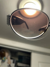 Load image into Gallery viewer, 🤩 Vintage GLORIA VANDERBILT SUNGLASSES!
