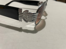 Load image into Gallery viewer, 🤩 Vintage GLORIA VANDERBILT SUNGLASSES!
