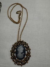 Load image into Gallery viewer, 🫖 3x women’s CAMEO STYLE NECKLACES + EARRINGS! Free Shipping! 🙂

