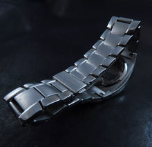 Load image into Gallery viewer, 🤎KENNETH COLE WATCH “New York” 41mm Large Stainless Steel
