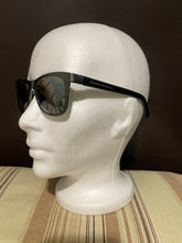 Load image into Gallery viewer, 🇯🇵DKNY Donna Karan SUNGLASSES #9602S unisex Titanium Frames *Made in JAPAN*
