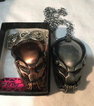 Load image into Gallery viewer, 👾 2x ALIEN Vs. PREDATOR Necklace + Pendant
