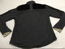 Load image into Gallery viewer, 🌺Men’s ENGLISH LAUNDRY FLORAL SHIRT! size Medium
