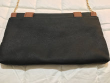 Load image into Gallery viewer, 👜Vintage Guess Purse
