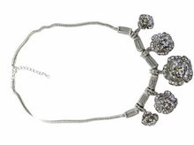 Load image into Gallery viewer, 🌸Beautiful Floral Necklace
