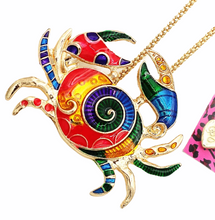 Load image into Gallery viewer, 🦀Crab Necklace by: Betsey Johnson
